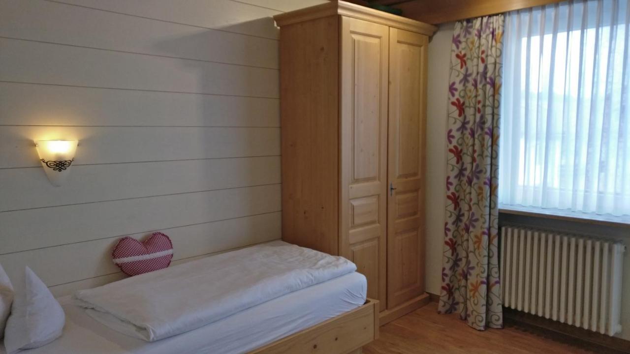 אוברשטאופן Hotel Landhaus Staufenblick מראה חיצוני תמונה