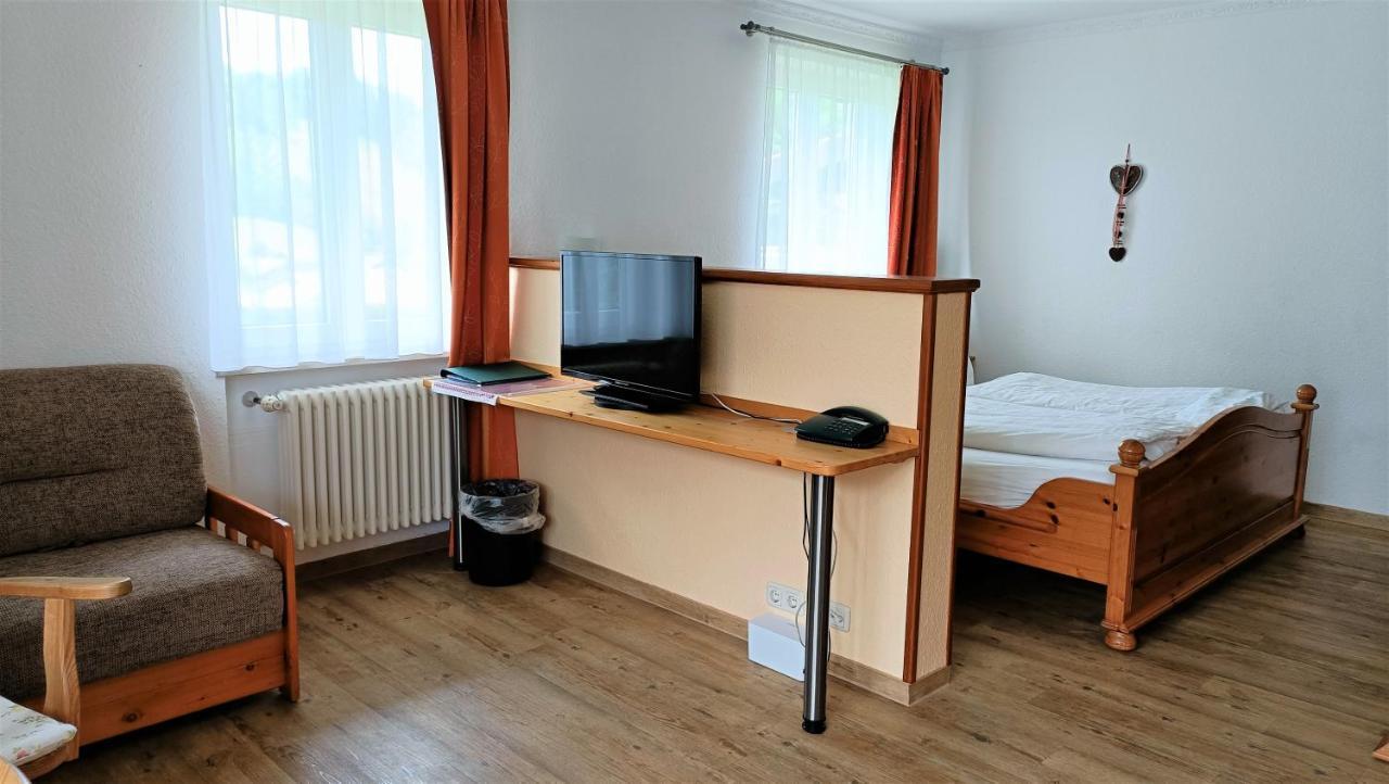 אוברשטאופן Hotel Landhaus Staufenblick מראה חיצוני תמונה