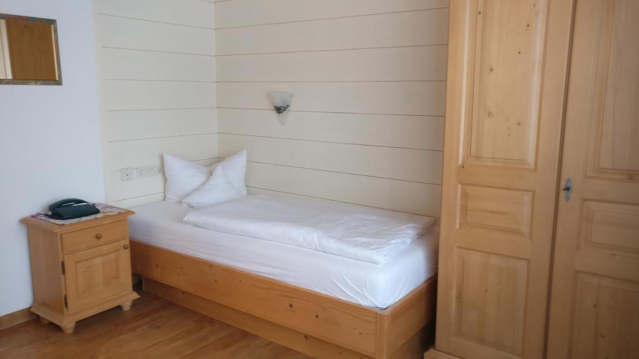אוברשטאופן Hotel Landhaus Staufenblick מראה חיצוני תמונה