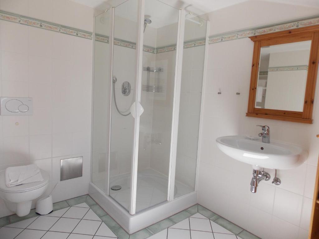 אוברשטאופן Hotel Landhaus Staufenblick מראה חיצוני תמונה