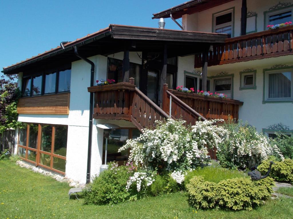 אוברשטאופן Hotel Landhaus Staufenblick מראה חיצוני תמונה