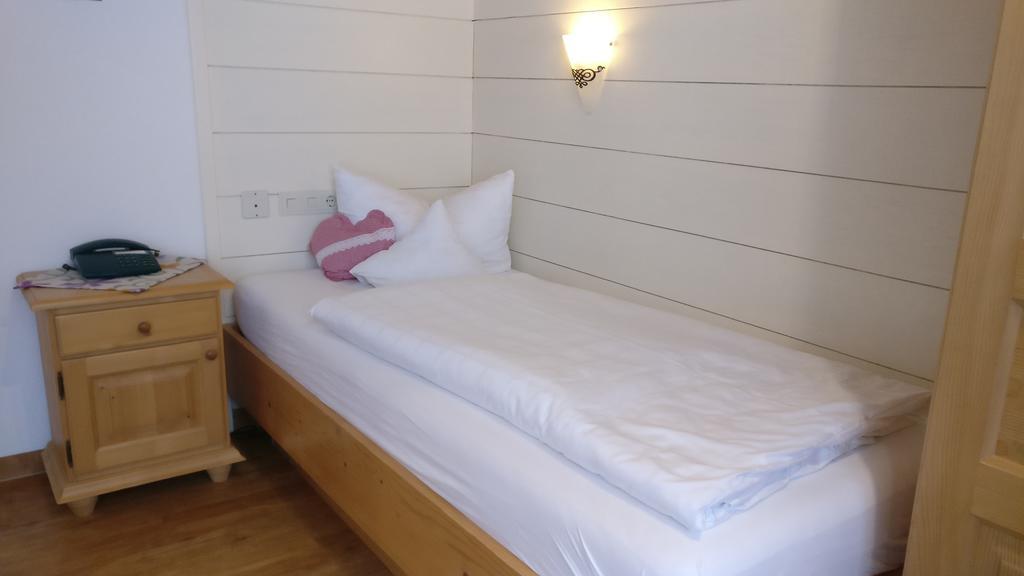 אוברשטאופן Hotel Landhaus Staufenblick מראה חיצוני תמונה