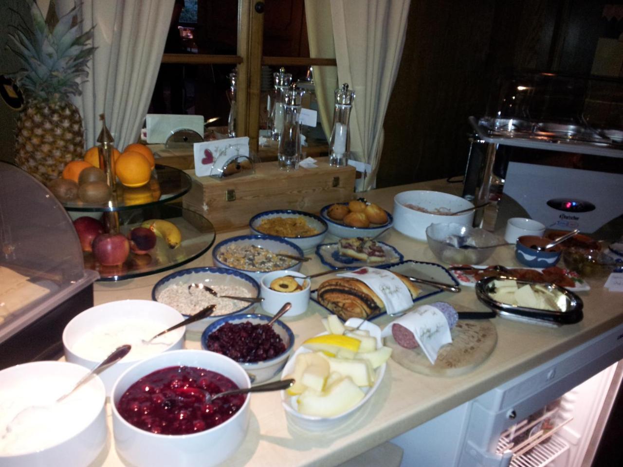 אוברשטאופן Hotel Landhaus Staufenblick מראה חיצוני תמונה